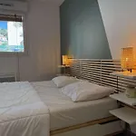Daire T2 Centre Ville/plage/commerces/clim Le Lavandou